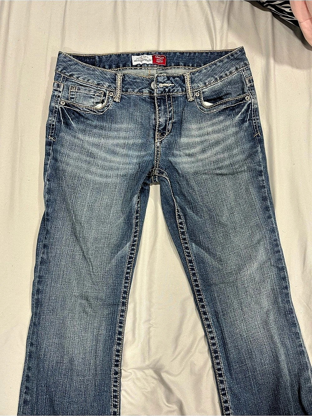 Aeropostale Chelsea Skinny Bootcut Jeans Boot Cut Jeans in Blue
